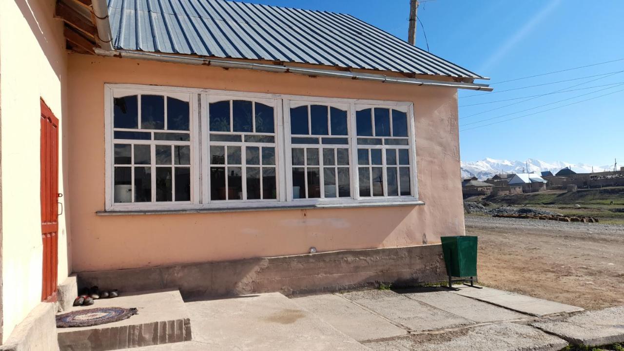 Tilek Guest House Sary-Mogul Ngoại thất bức ảnh
